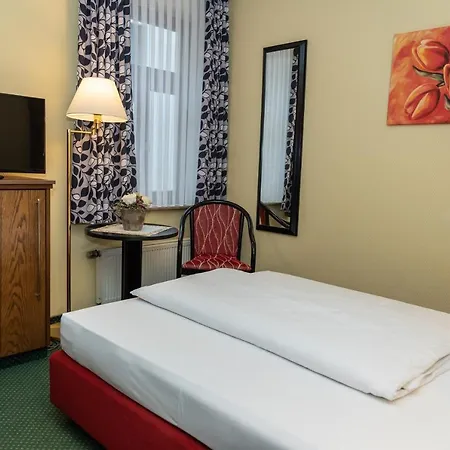 Отель Ringhotel Schlossberg Neustadt an der Orla