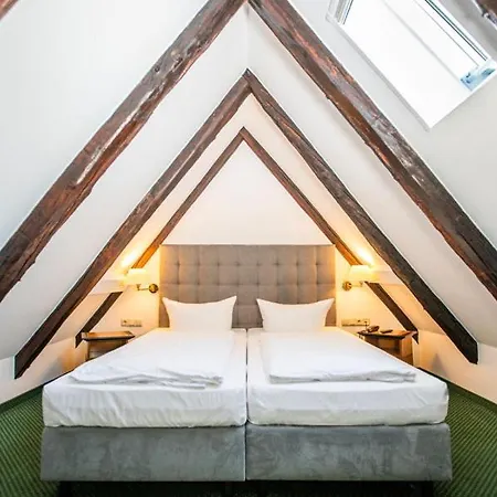 Отель Ringhotel Schlossberg Neustadt an der Orla