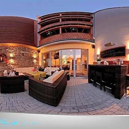 Ringhotel Schlossberg 3*