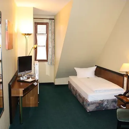 Ringhotel Schlossberg Ξενοδοχείο Neustadt an der Orla